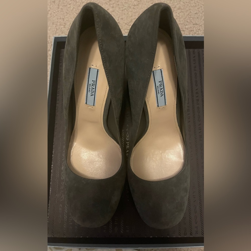 Prada- Calzature Donna Camoscio